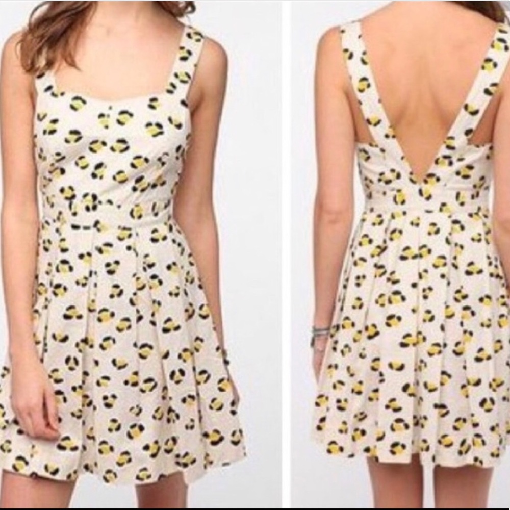 Leopard print pleated dress